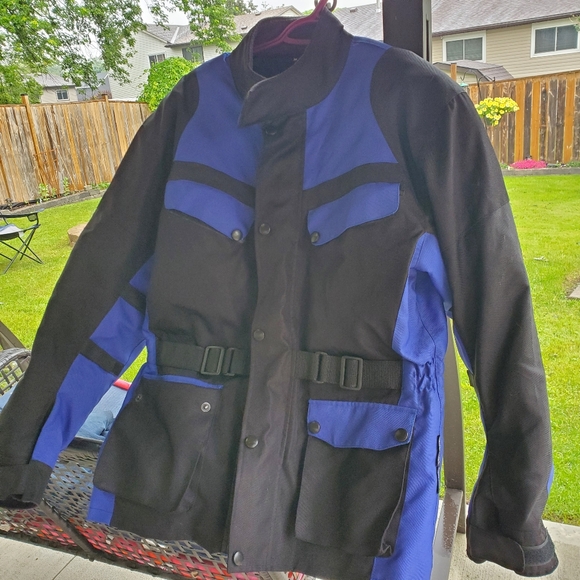 Motorcycle jacket - Picture 1 of 3